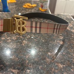 Burberry Men Belt Size 36-38 