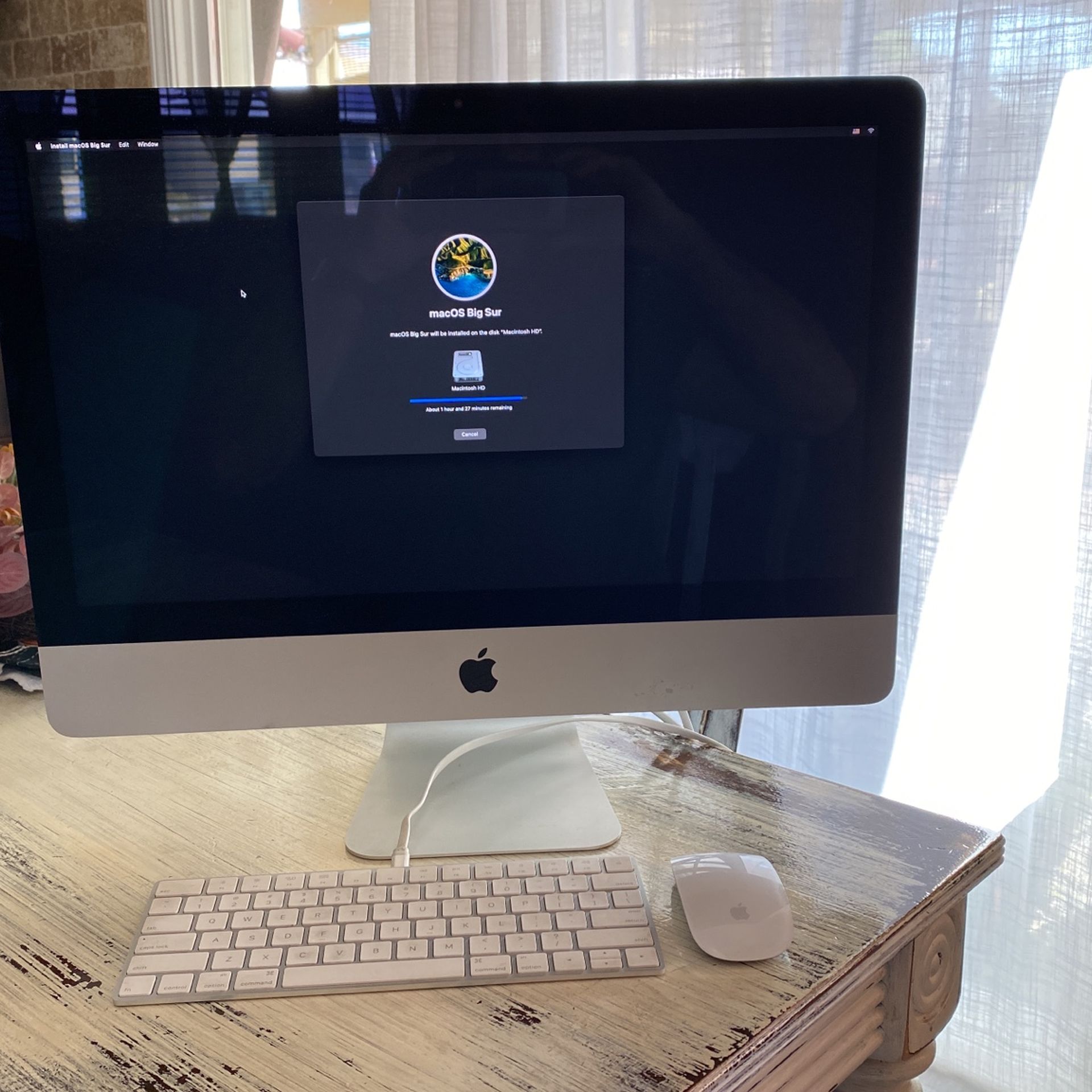 2017 Apple iMac with Intel Core i5 (21.5-inch, 8GB RAM, 1TB Storage ...