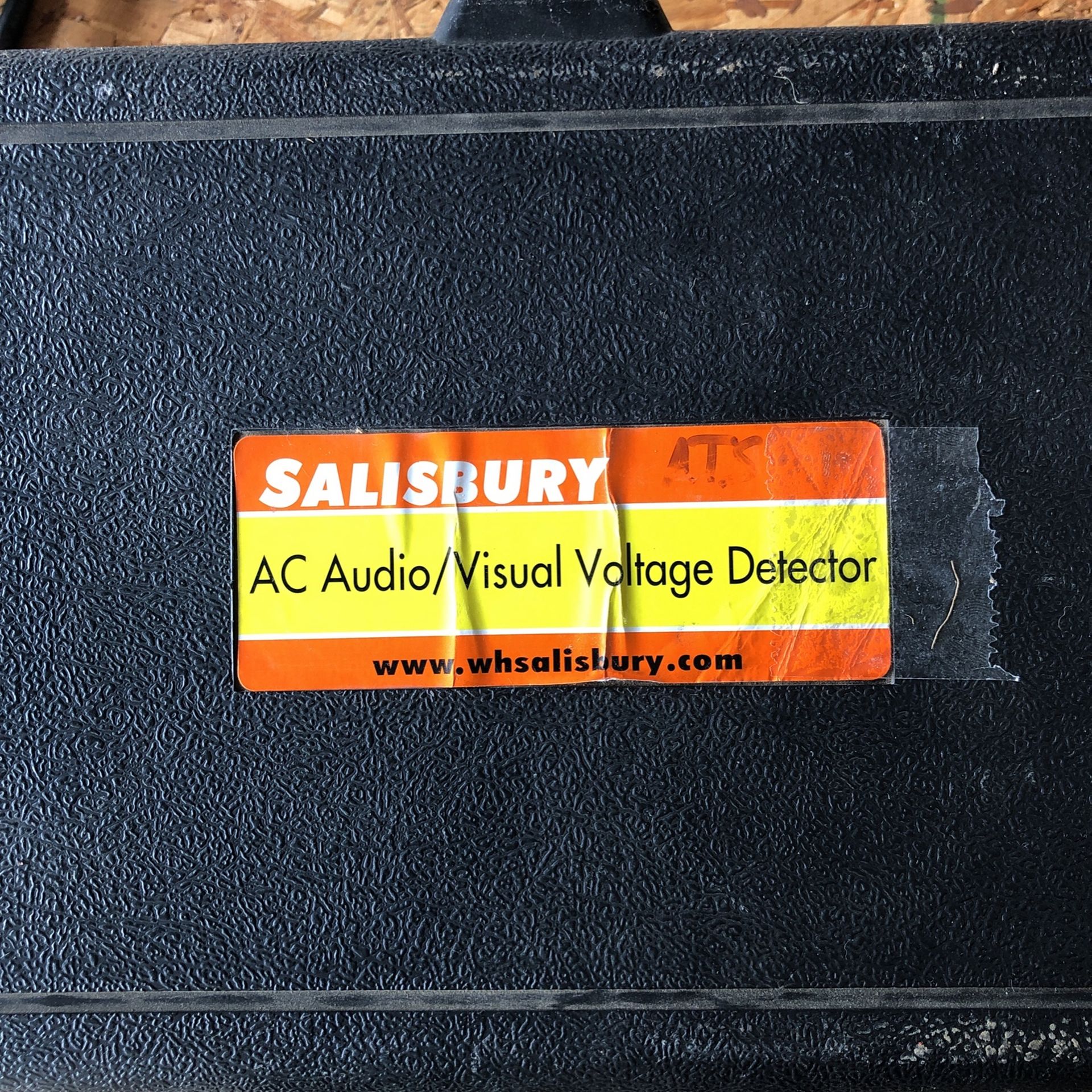 Salisbury Voltage Detector