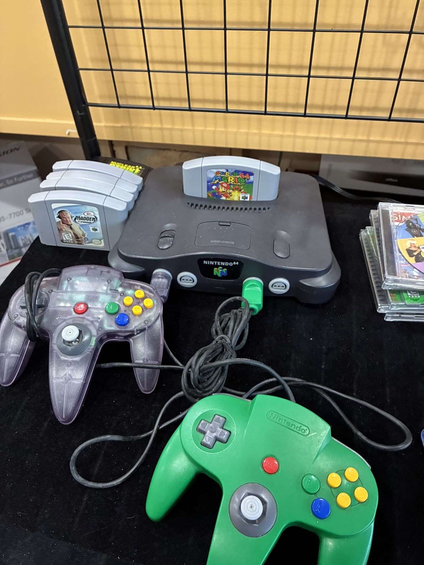 Nintendo 64 With Mario+ 5 Games