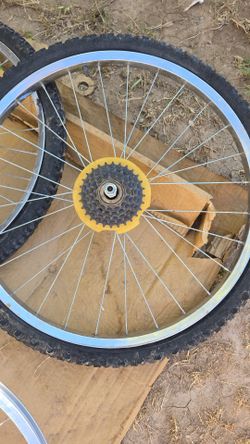 Back tire bicycle rims