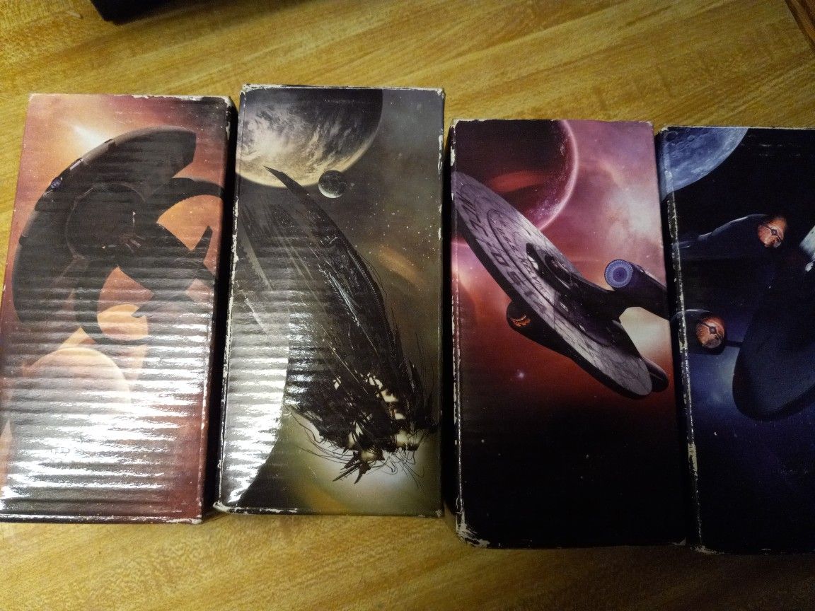 Collectable Glass Star Trek Lot.