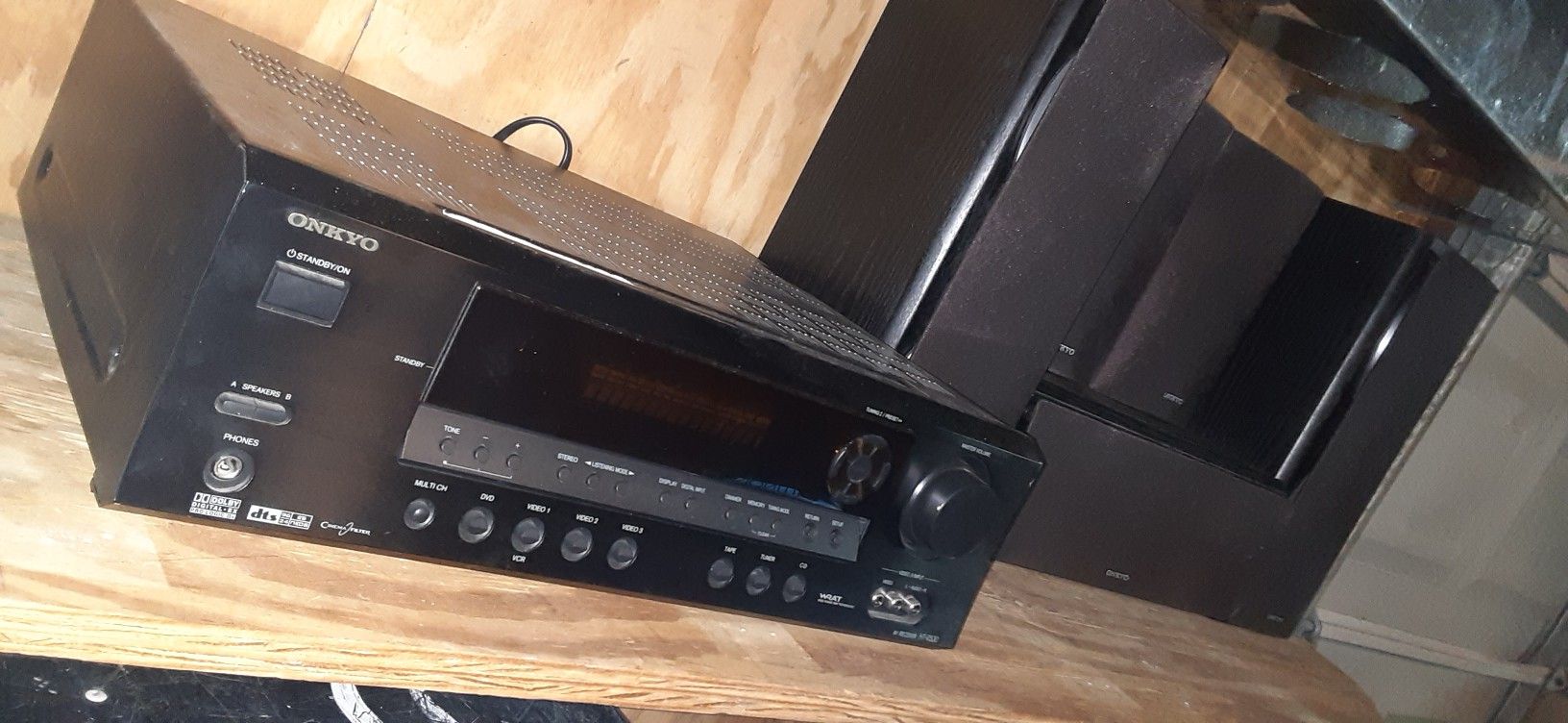 Onkyo HTR530 Home Theatre