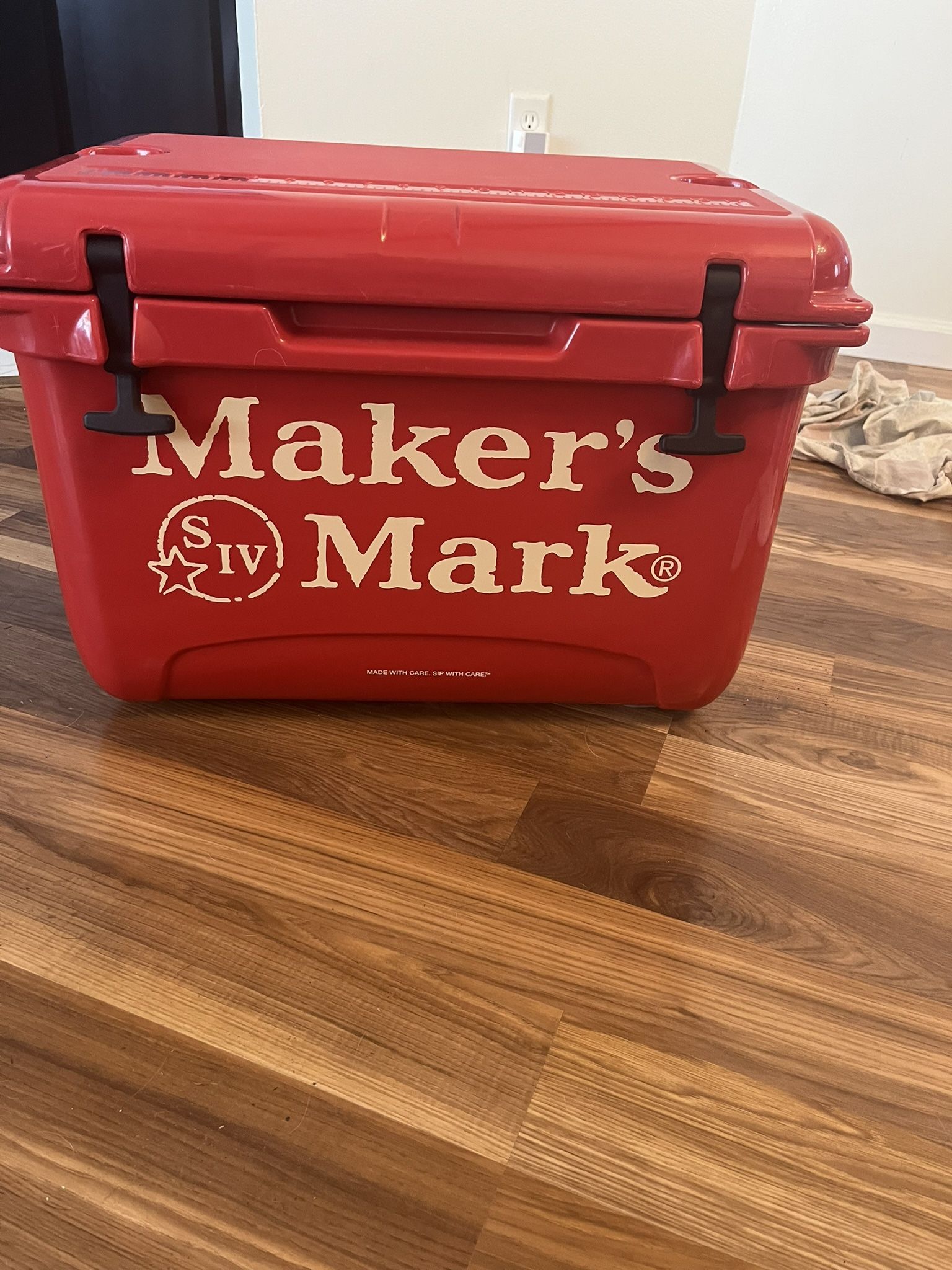 Markers Mark Cooler