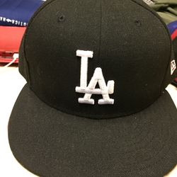 LA FITTED