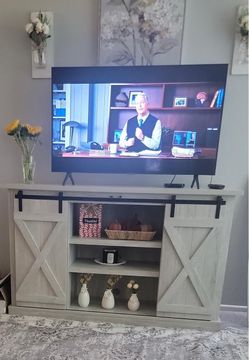 Farmhouse Style Tv stand
