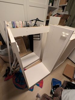 Free closet system