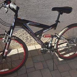 Mountain Bicycle Medium Magna Excitor - good condition