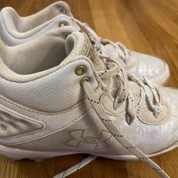 Under Armor White Baseball Cleats US 4 (Used/Good) 