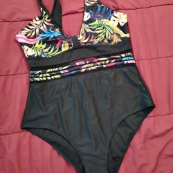 ONE PIECE BATHING SUIT 