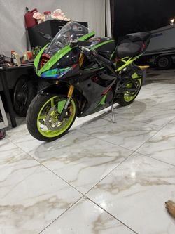 2007 Deytona trimph 675