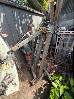 Engine hoist