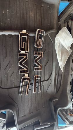 GMC OEM BLACK EMBLEMS