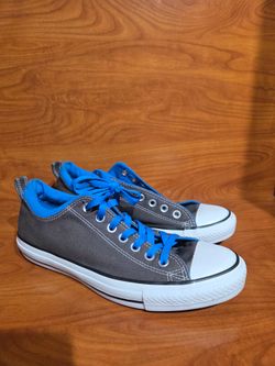 Men's gray and royal blue trimming and laces mens size 9 wore one time