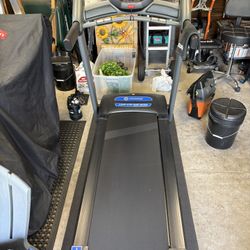 Horizon Fitness T101 Folding Treadmill