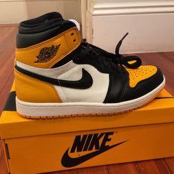 Air Jordan 1 Retro High OG Yellow Toe- Size 8.5