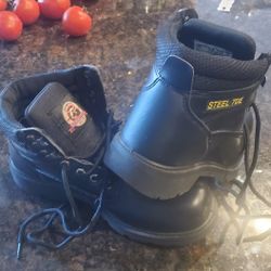 6 1/2 Wide. Boots.