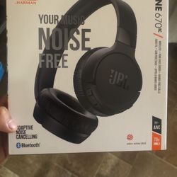 JBL  WIRELESS HEADPHONES