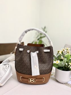 Michael Kors Reed MD Belted Bucket Messenger Bag