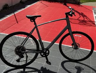 Trek FX 3 2023 Disc Hybrid Bike