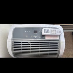 BLACK+DECKER Smart Portable Air Conditioner, 14,000 BTU (10,200 BTU SACC) for Rooms up to 700 Sq. Ft