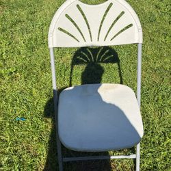 Heavy Duty White Folding Chair