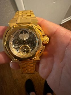 Men’s Invicta Gold Watch