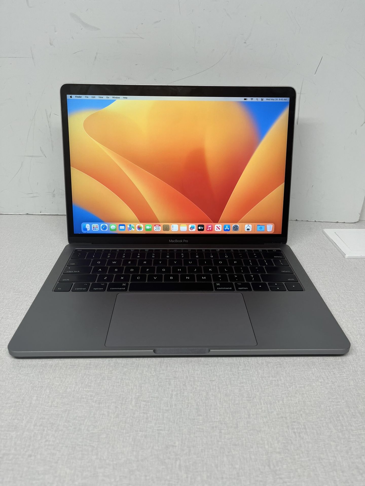 Apple MacBook Pro 2017 Core i5-7360U 2.30GHz 16GB RAM 512GB SSD, Wireless, Wifi, Webcam, USB-C port, macOS Ventura, AC Adapter Included
