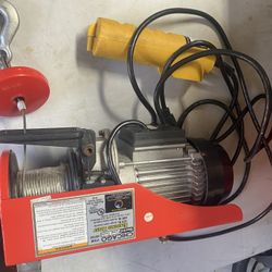 440 lb. Electric Hoist with Remote Control
