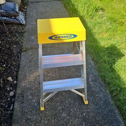 3 ft brand new Werner ladder never used