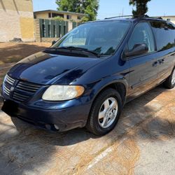2004 Dodge Grand Caravan