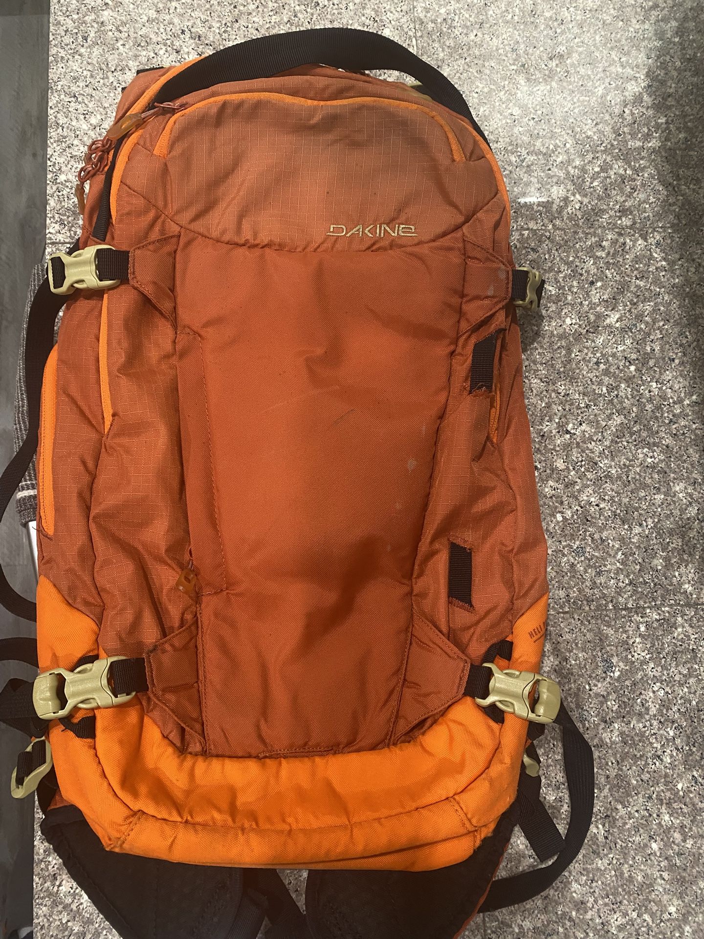 Da Kine Snowboard back Pack