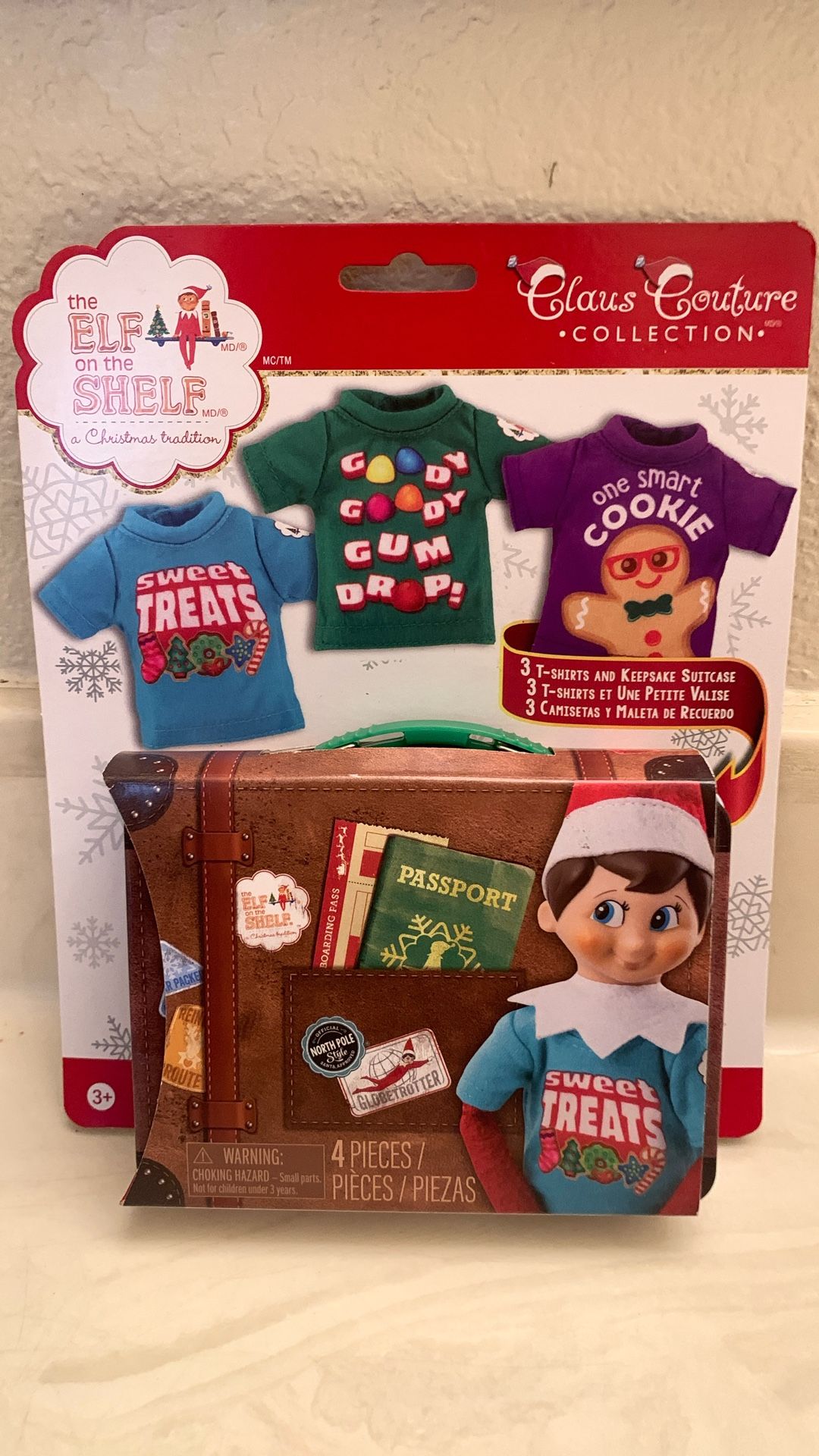 The Elf On The Shelf, A Christmas Tradition 4 PIECES Claus Couture Collection