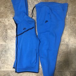Men’s Nike Tech 