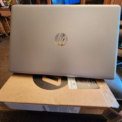 Hp 17.3 " Windows 11 Laptop