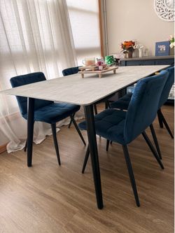 Dining table with 4 chairs