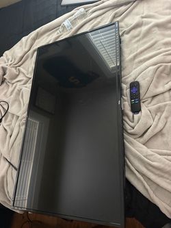 TCL 40’ Smart TV with Remote