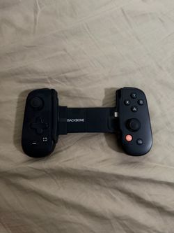 backbone mobile gaming, iPhone, lightning port