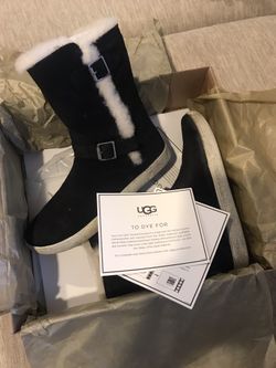 New youth size 3 UGG winter boots