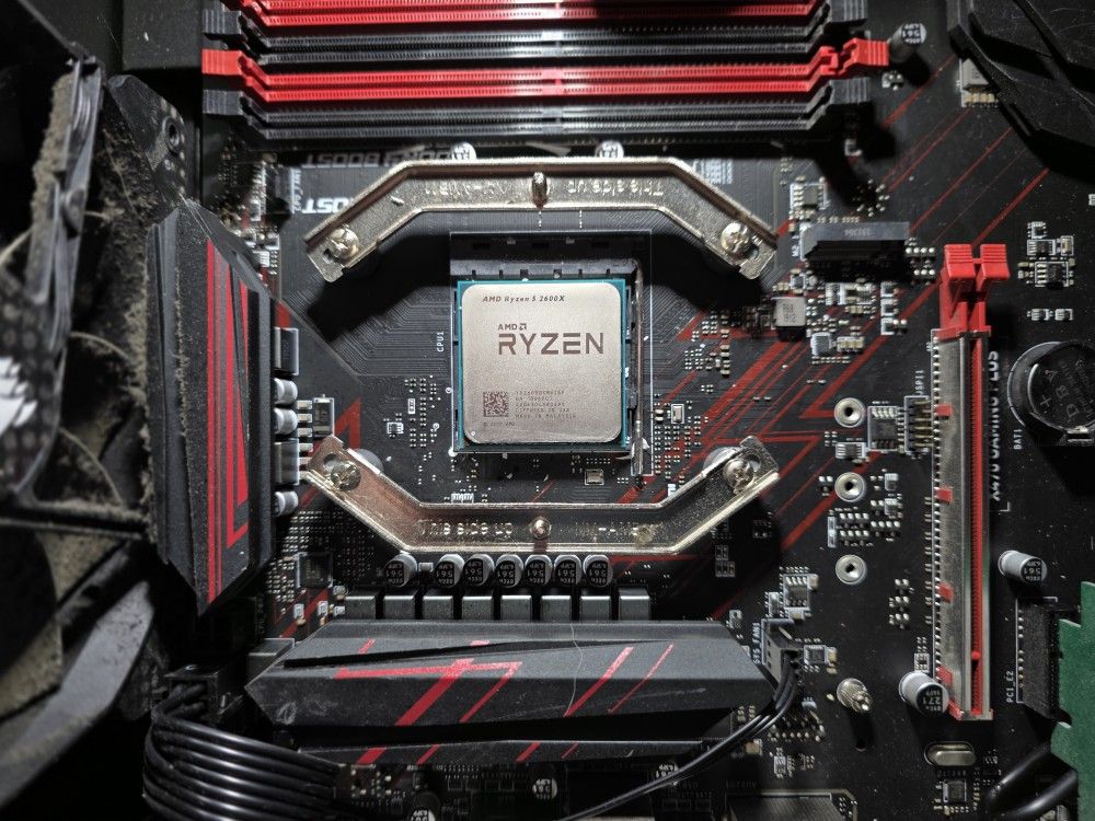 AMD Ryzen 5 2600X & MSI X470 Gaming Plus Motherboard (And Other Components)