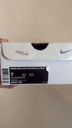 Vapormax size 7 women