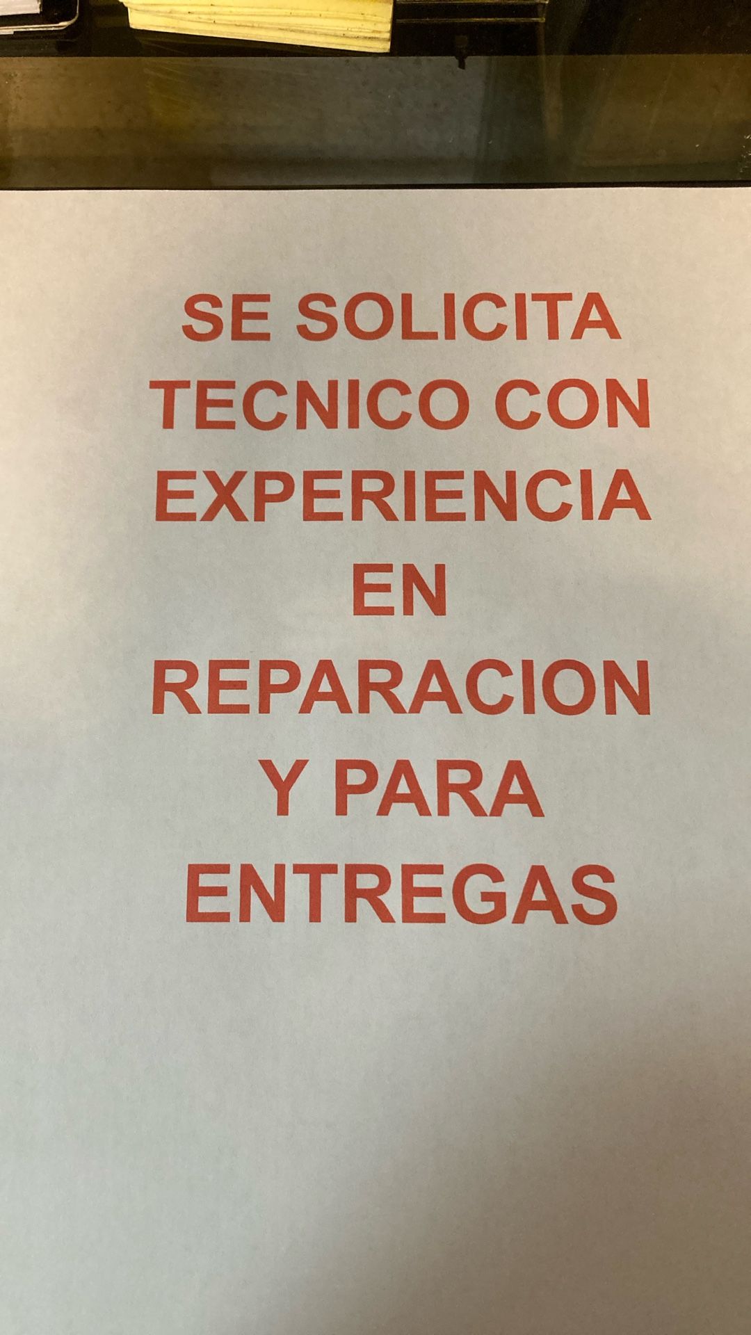 Se Solicita Personal