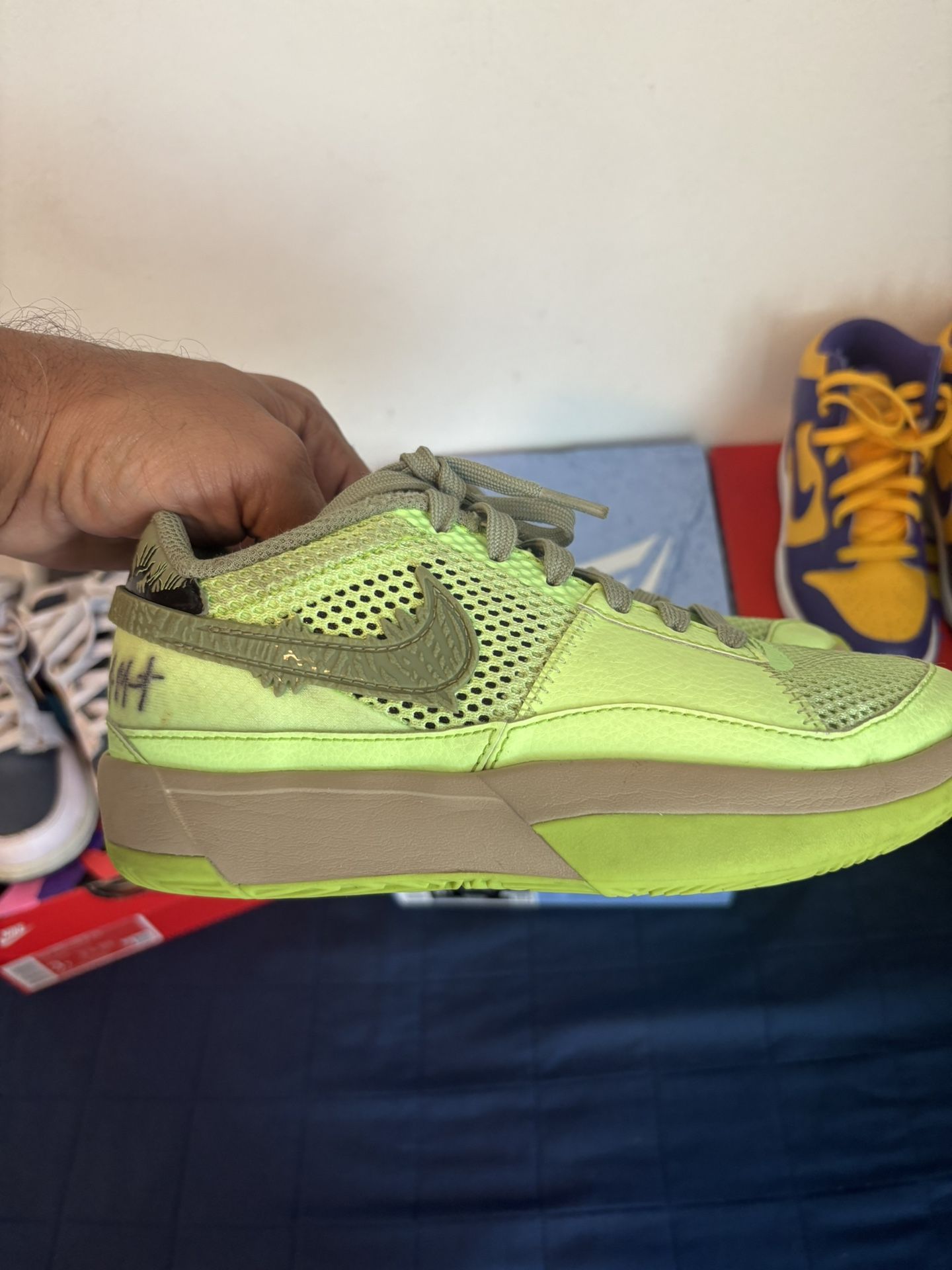 Nike JA 1 Size 4y $30