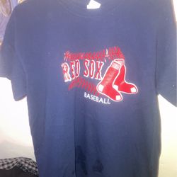 Men’s Red Sox T-Shirt Size L