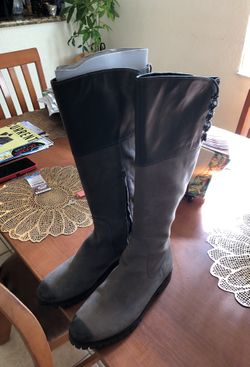 Woman’s Cole Haan waterproof Grey leather boots size 9