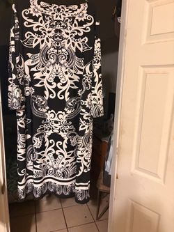 Black and White Baroque Print Maxi Dress