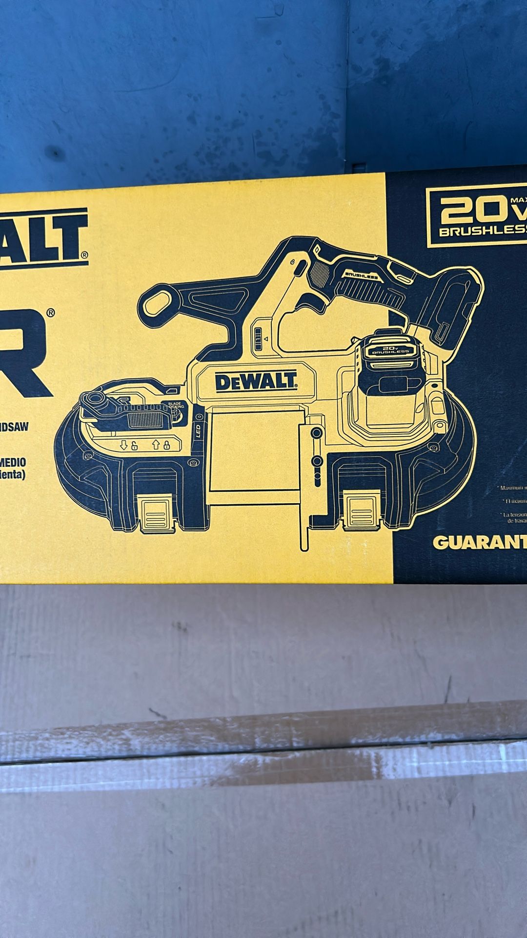 DEWALT 20v XR Mid Size Bandsaw Tool Only 