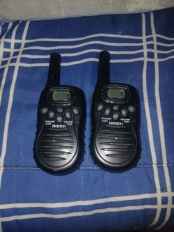 Pair of Uniden Black TR 620-2 Walkie Talkies TESTED
