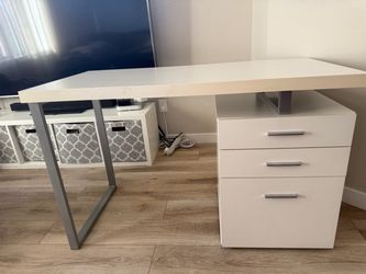 White Office Desk with 3-Drawer Unit