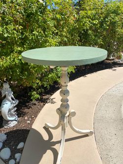 Rustic Farmhouse Sage Green and Ivory Table